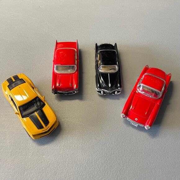 Hot Wheels 1953 Cadillac 1957 Chevrolet Belair 1957 Chevrolet Corvette & Camaro - Picture 2 of 7